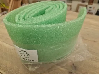 Opgerolde groene randisolatie met Greenager+ label